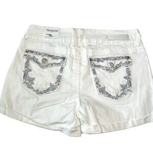 Wallflower Women's Shorts- White Denim‎ Bejeweled Pockets, Curvy Fit Sz 11